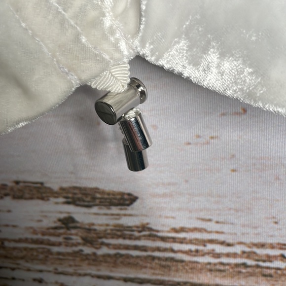 Women's White Top Shop Silk Blouse Size 6 - Picture 2 of 3